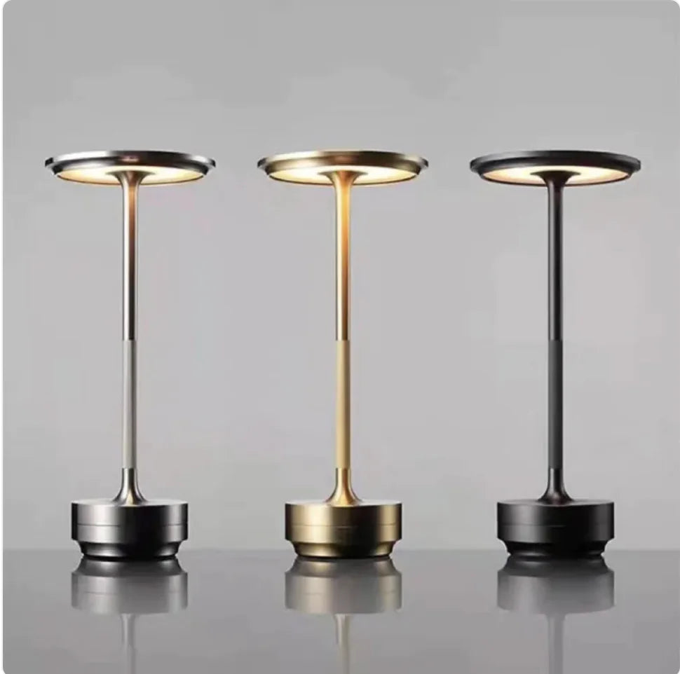 LEDテーブルランプ | LED Desk Lamp