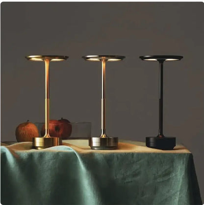 LEDテーブルランプ | LED Desk Lamp